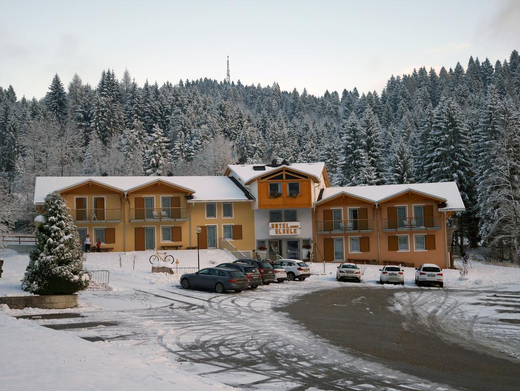 Hotel Elbele Garnì Folgaria Exterior foto