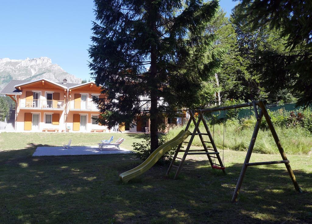 Hotel Elbele Garnì Folgaria Exterior foto