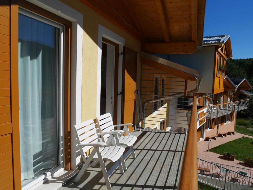 Hotel Elbele Garnì Folgaria Exterior foto